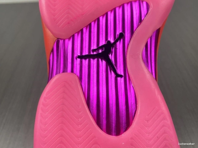 Reps LUCY Shocking DH4121-600 (W) Pink 14 Retro Low Jordan 0716